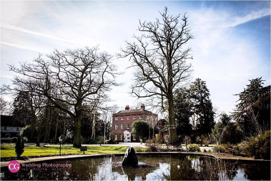 Mulberry House Pensionat Ongar Exteriör bild