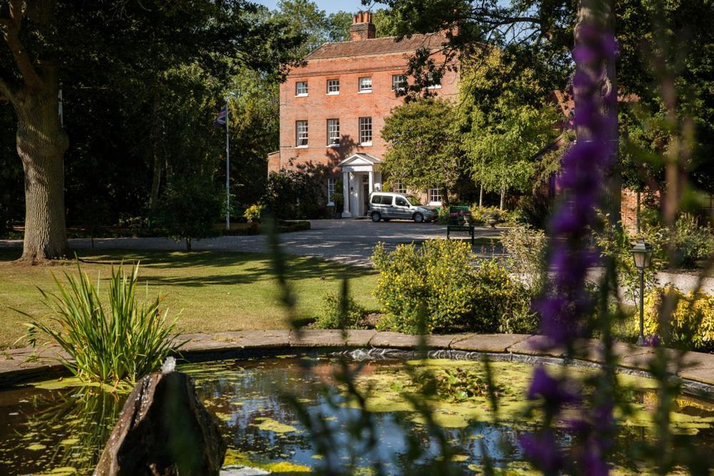 Mulberry House Pensionat Ongar Exteriör bild