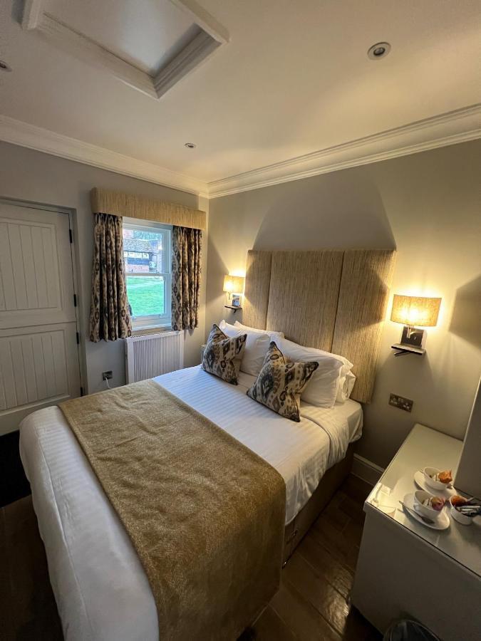 Mulberry House Pensionat Ongar Exteriör bild