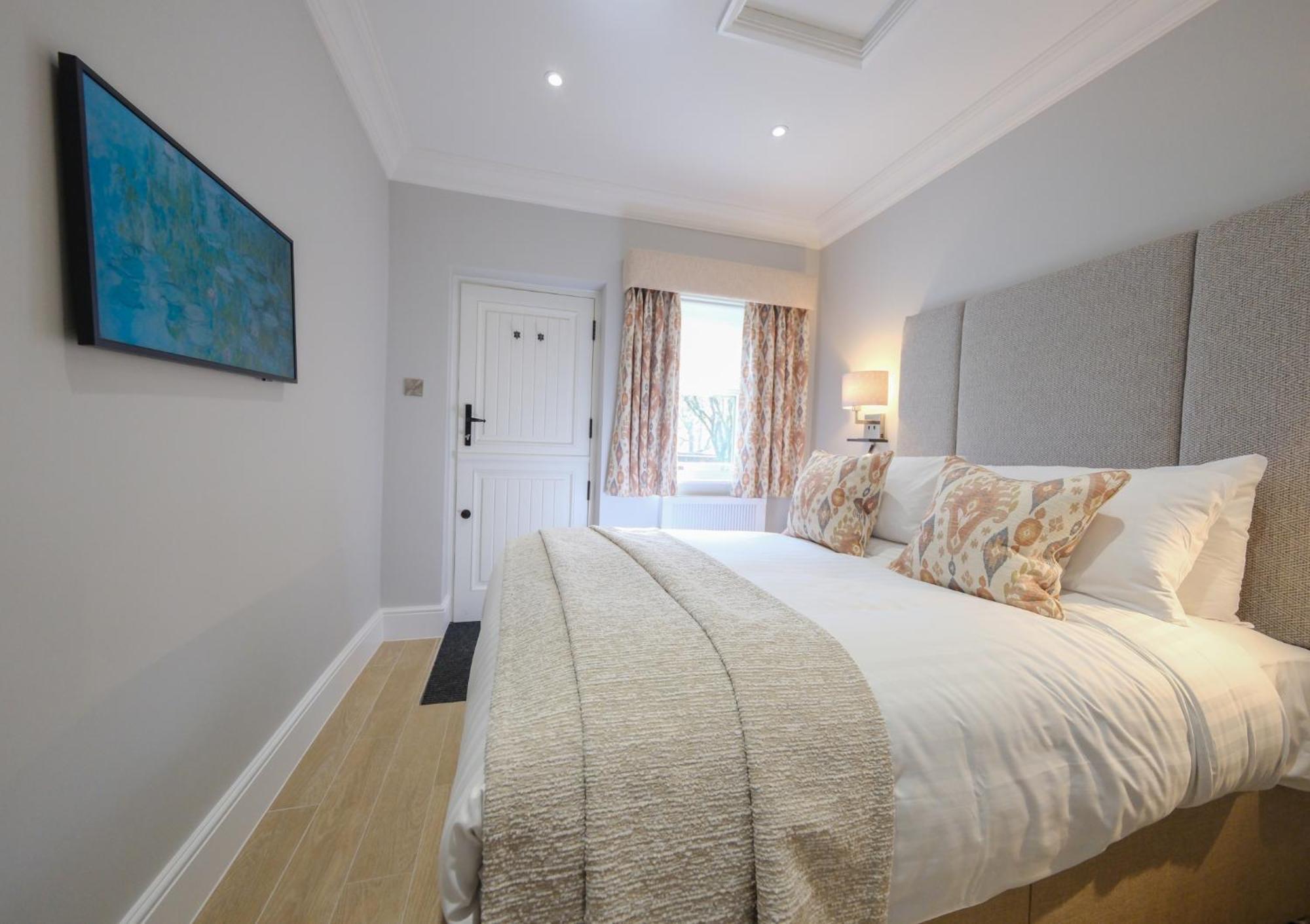 Mulberry House Pensionat Ongar Exteriör bild